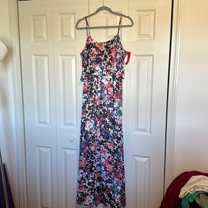 Floral maxi dress new with tags
